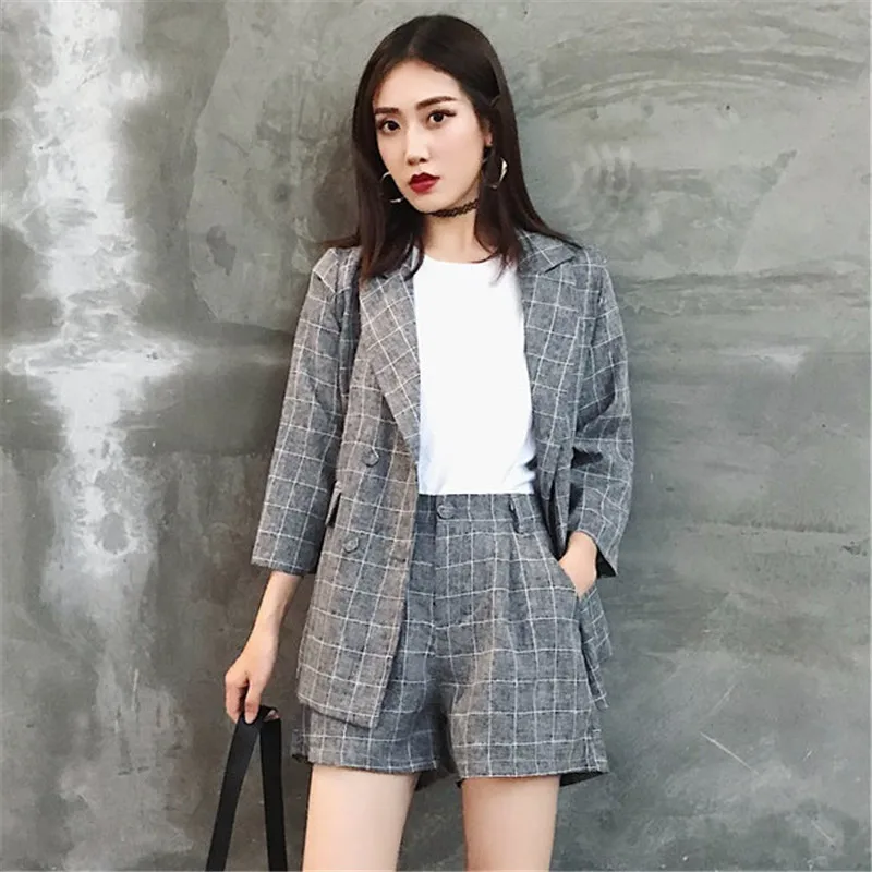 

Office Lady Casual Plaid Jacket 2019 Fashion High Quality Work Women 2 Piece Set Women Coat Outwear Short Pants Suit Sweatsuits