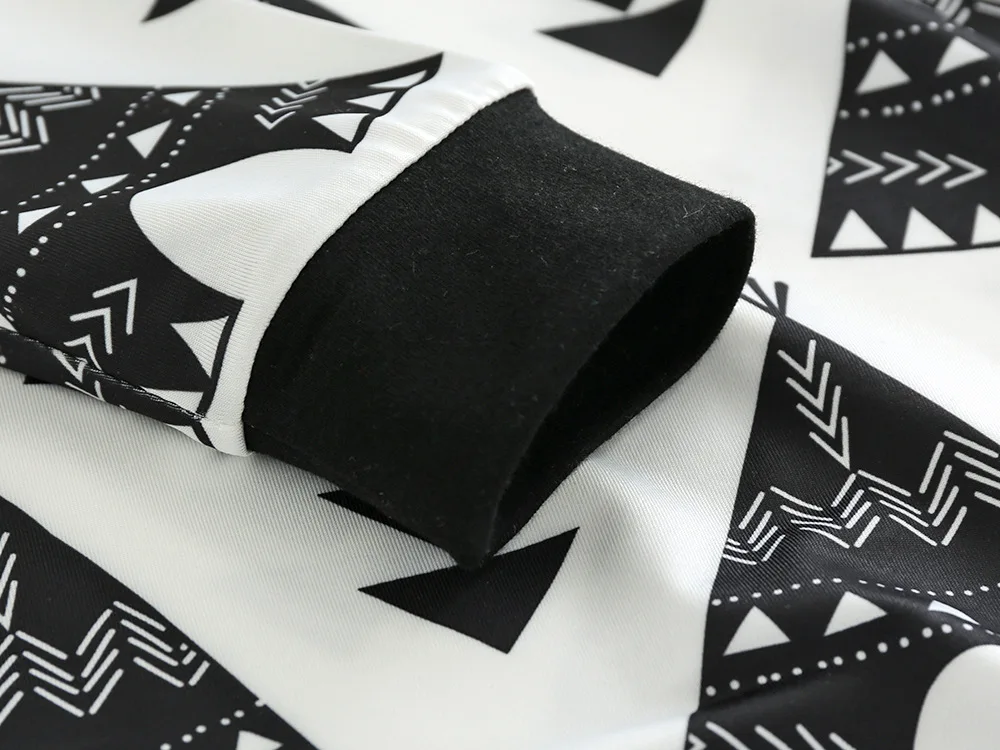 8620195172_457880003