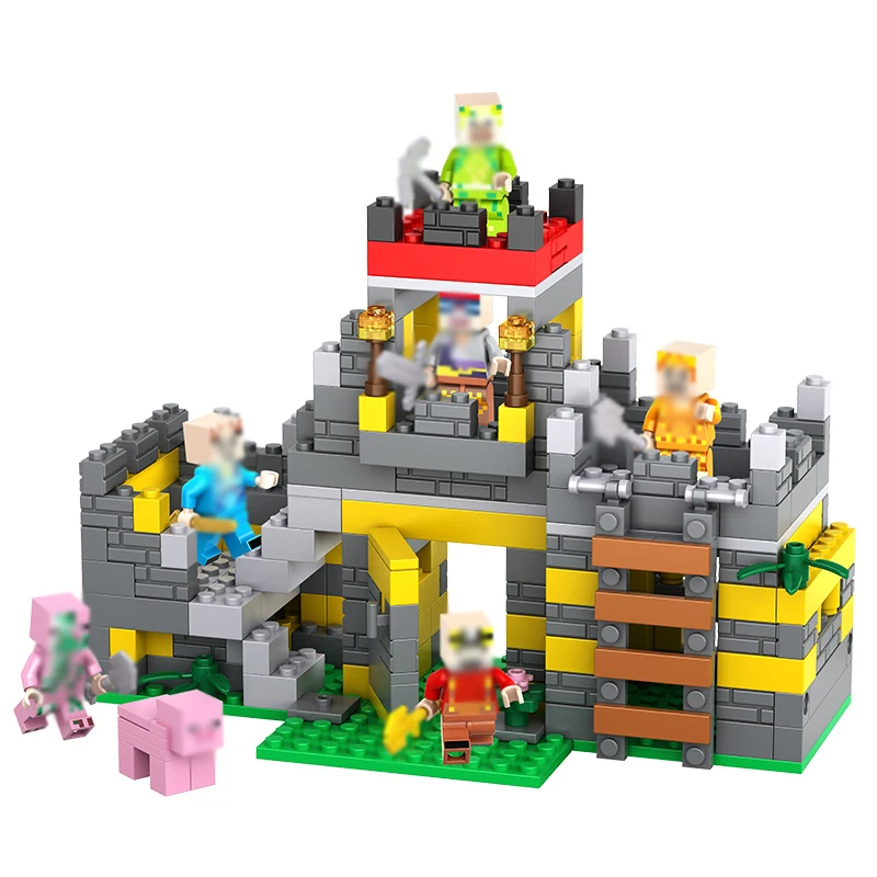 

589PCS Small Building Blocks With 4PCS Figurines Sturdy Catle My World DIY Bricks Gift Toy For Children Total 3 Changes