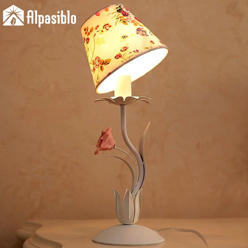 

Ceramic Rose table lamp iron light princess warm Desk night light Bedside room foyer sitting room living white flower Lamp