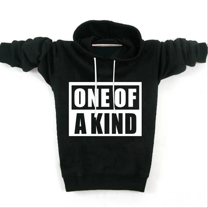 один из нас лжёт сериал. Mcmanus. One of us. One of. One of a kind перевод.