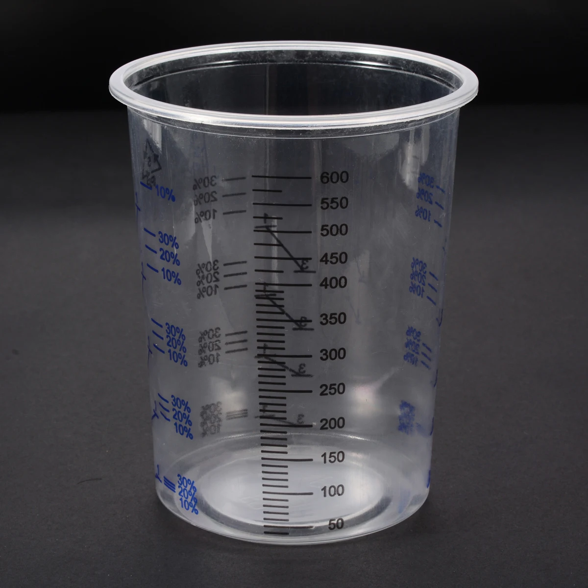 Portable 1Pcs 600ML Plastic Paint Mixing Cups Mixing Pots Paint Mixing Calibrated Cup with Scale Practical Tool Parts