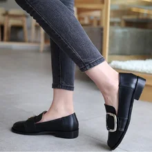 Женская обувь на плоской подошве красивые Демисезонный Для женщин из мягкой кожи Лоферы круглый носок модная дышащая повседневная женская обувь