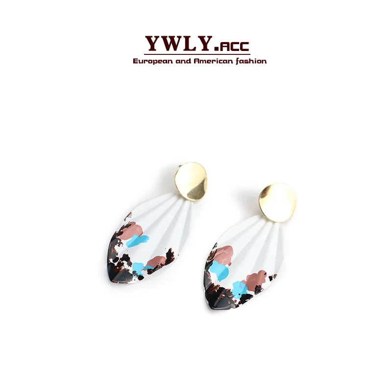 European and American hand-painted graffiti earrings niche original designer twisted wavy creative personality | Украшения и