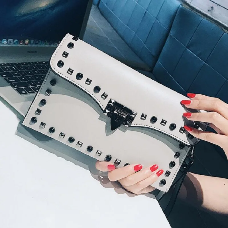 

Black Stud Envelope Clutches Evening Party Famous Crossbody Bag Clutch Purse Metal Studs Handbags Ladies Rivet Evening Bag