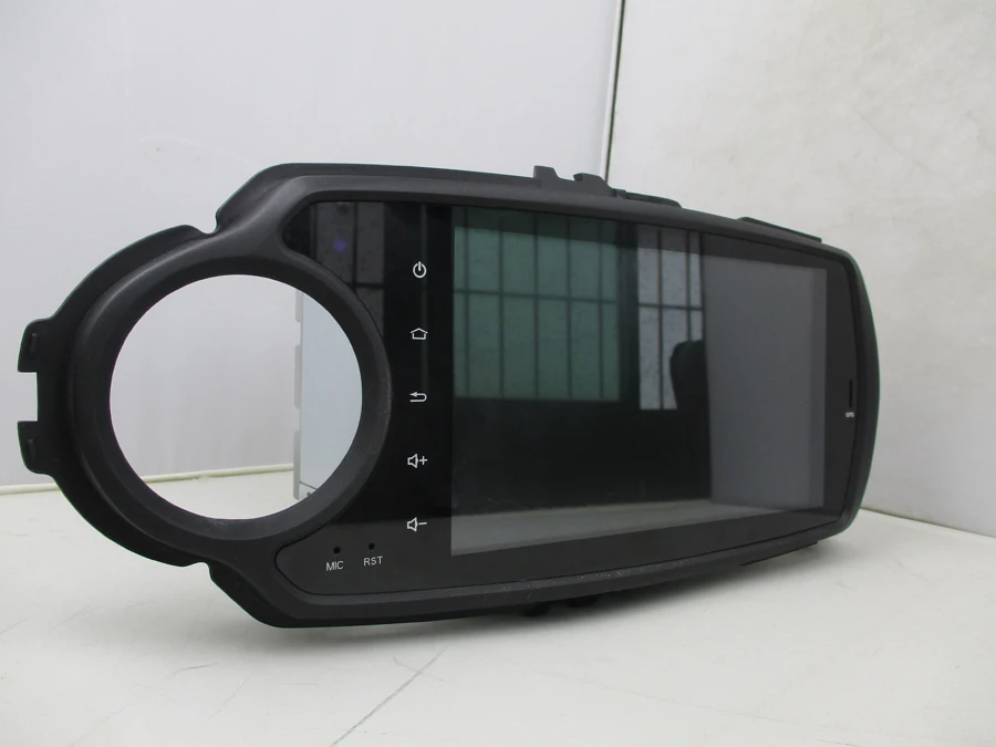 Perfect Navirider Android 8.0 radio tape recorder octa Core 4GB RAM 32GB rom with IPS screen for toyota Yaris 2012-2013 head unit 1