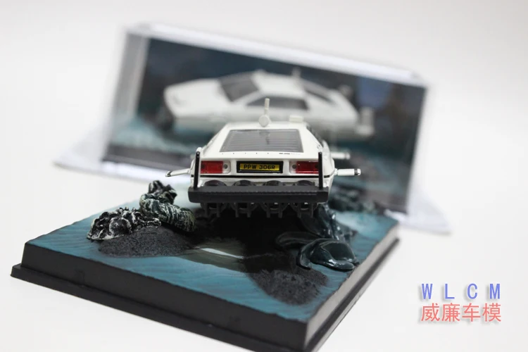 1/43 Scale Diecast Model Car Lotus Cars 007 Series Movie Diving Vehicle Modeling Static Collection Gift