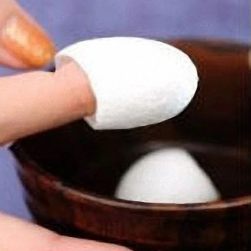 

50Pcs Natural Face Cleaning Balls Smooth Skin Care Deep Purifying Blackhead Exfoliating Silkworm Face Cleanser