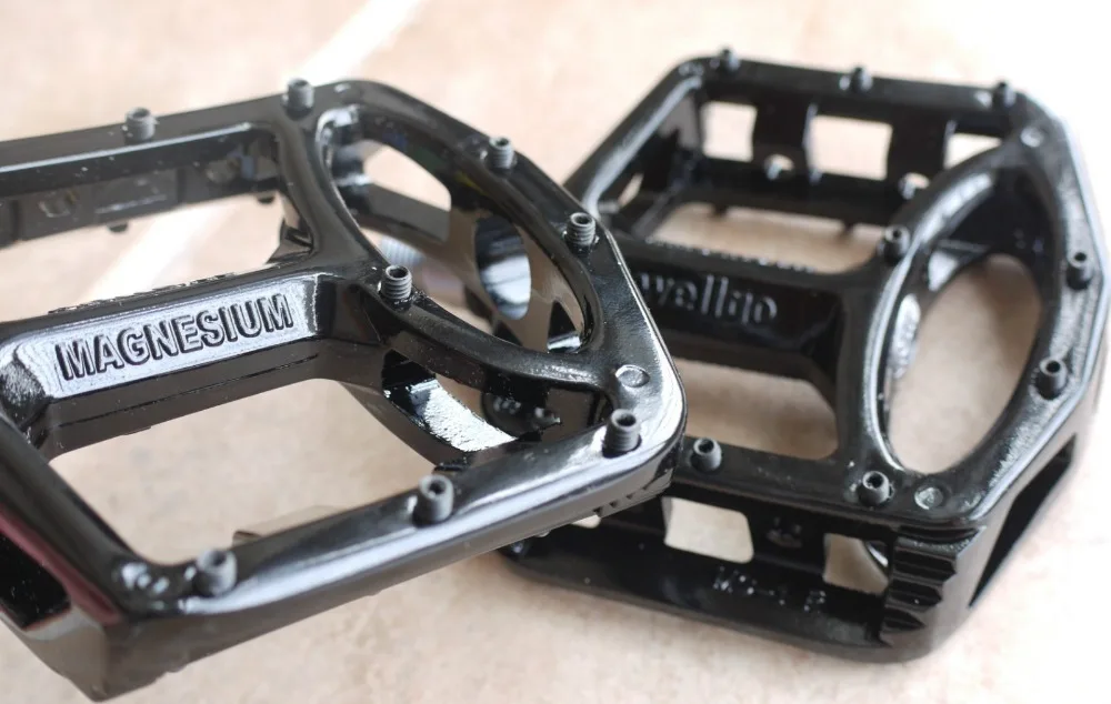 

BICYCLE WELLGO MG1 MG-1 MAGNESIUM PEDALS PAIR BLACK 388g MTB BMX DH AM NEW IN RETAIL BOX