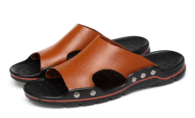 Мужские шлепанцы из натуральной кожи с открытым носком и заклепками в британском стиле, новинка 2019, летние пляжные туфли на плоской