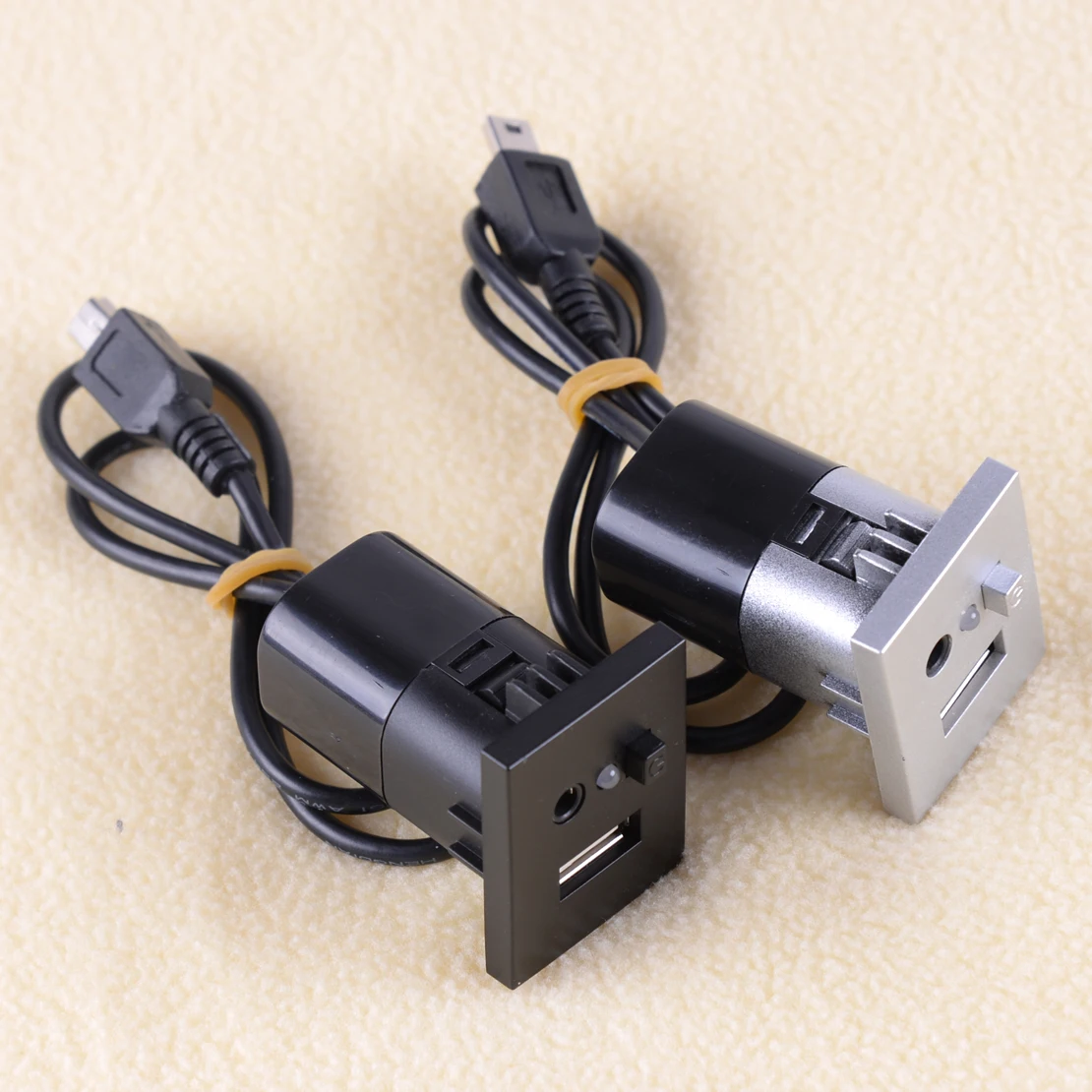 

CITALL MINI USB Dash Panel Input Connection Module Point MP3 3.5mm Jack Fit for Ford Focus Black/Silver