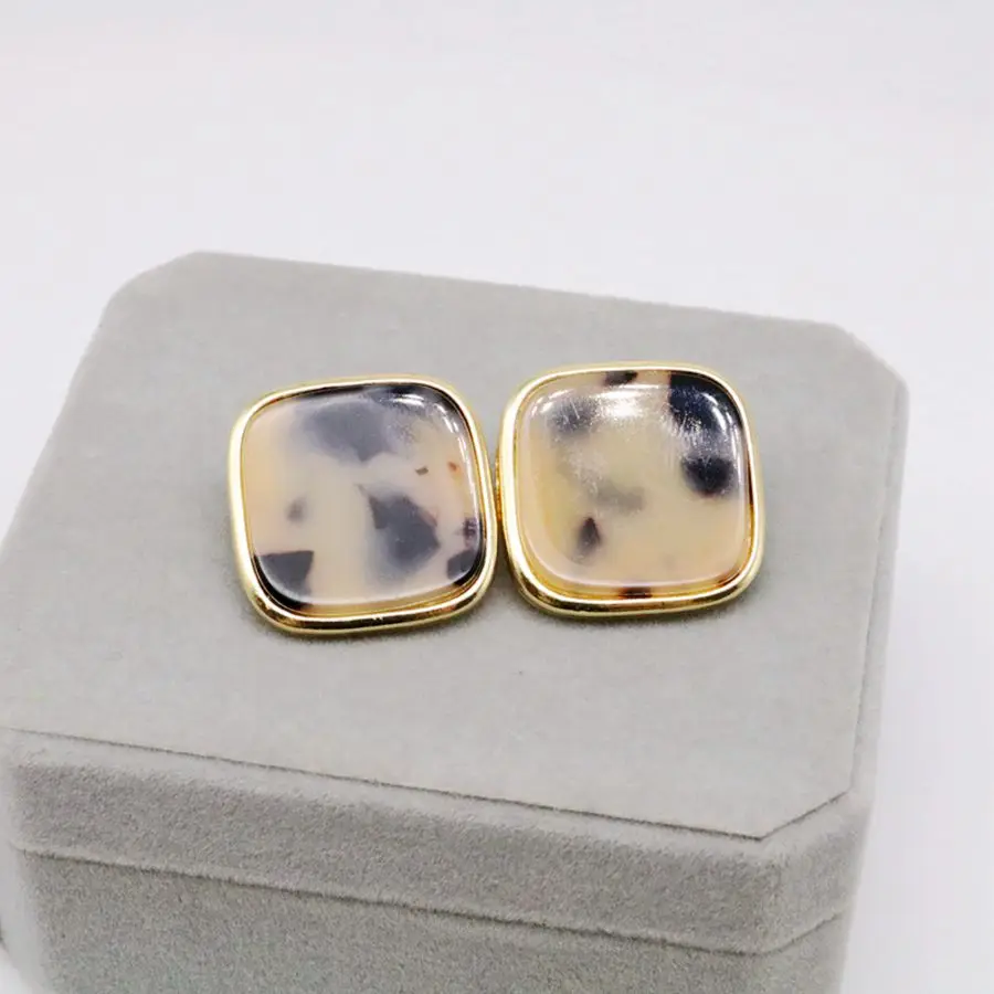 

Free Shipping Square Alloy Leopard Resin Popular Sweet Earring For Women