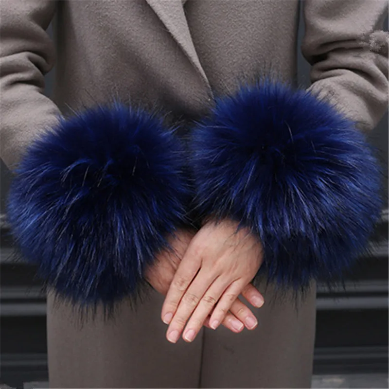 1 Pair Oversized Sleevelet Faux Fur Hand Ring Windbreak Lovely Wrist Muff Arm Sleeves For Women Warmers Winter