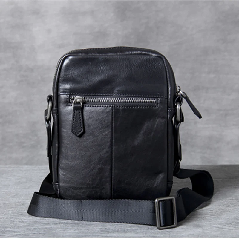 AETOO Casual fashion head cowhide single shoulder crossbody bag male leather simple small bag