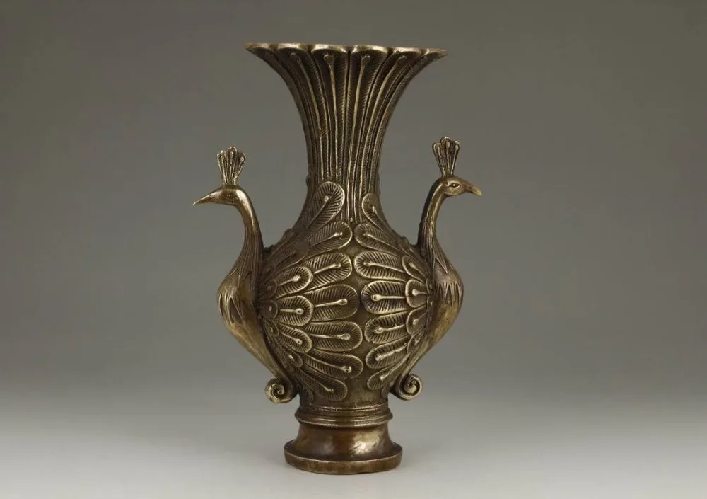 

CHINESE OLD COPPER HANDWORK CARVING TWINS PEACOCK VASE