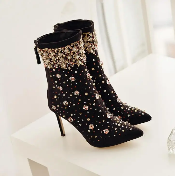 

Ladies new snow boots, non-slip wear, warm and comfortable, fine workmanship, perfect product, model complete