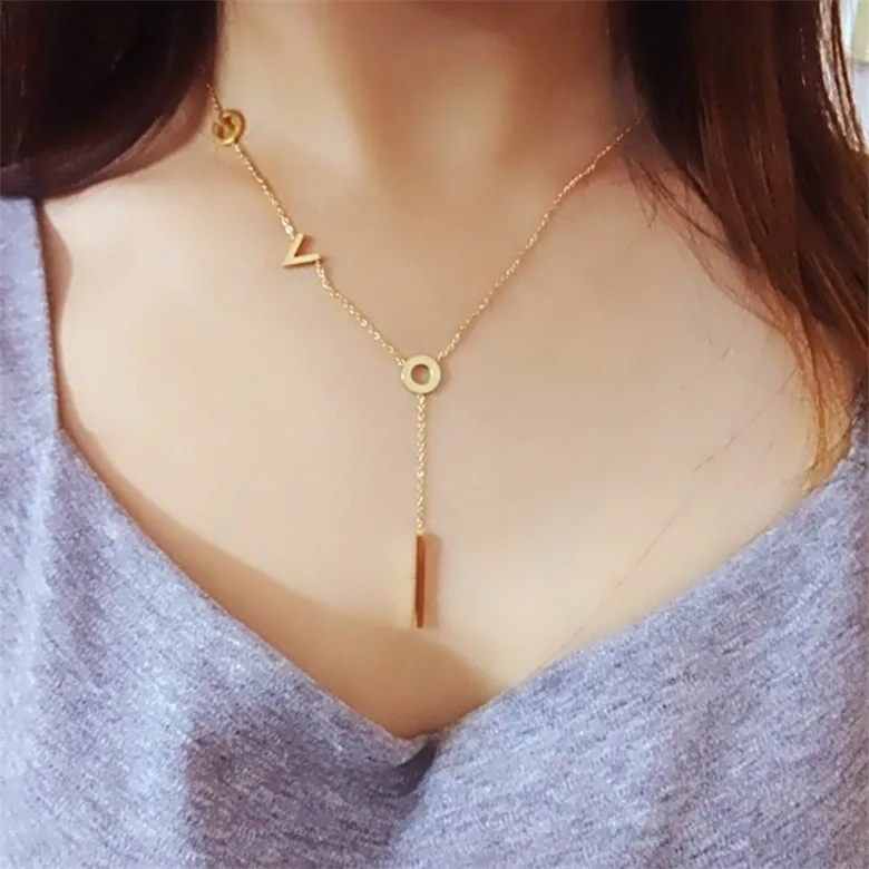 

YUNRUO Titanium Steel Rose Gold Color 2016 New Arrival Elegant LOVE Shape Pendant Necklace Woman Jewelry Not Fade Free Shipping