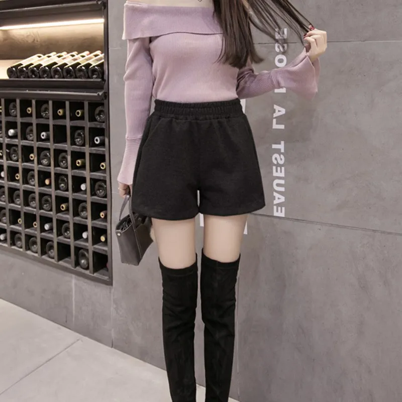 Осенние корейские модные черные шорты для женщин, зимние классические повседневные свободные шорты с эластичной резинкой на талии vadim