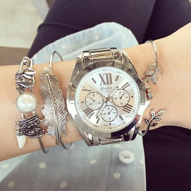 Prix pour 206 Top Qualité Chiffres Romains Surdimensionné Montre-Bracelet, Beau Regard Classique En Métal Montre Japon Movet Femmes Quartz Genève Montre Prix pour 206 Top Qualité Chiffres Romains Surdimensionné Montre-Bracelet, Beau Regard Classique En Métal Montre Japon Movet Femmes Quartz Genève Montre