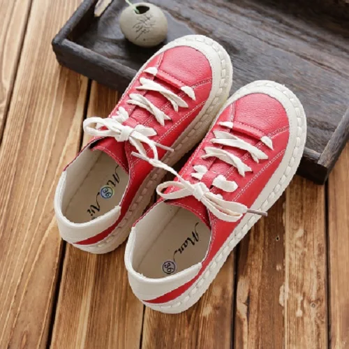 Г. Новые популярные корейские модные женские тонкие туфли в стиле ретро оригинальная прошитая вручную повседневная обувь на плоском ходу для студентов с круглым носком - Цвет: Красный