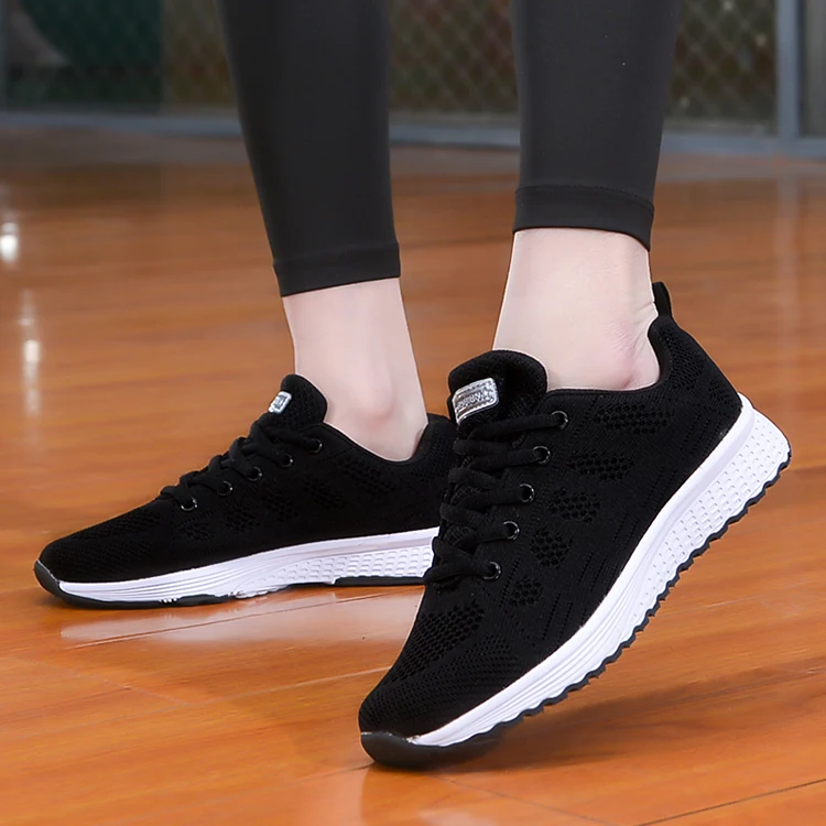 Черные, белые, розовые мягкие туфли QEJEVI в школьном стиле; женские кроссовки; спортивные кроссовки для бега; дышащая летняя спортивная обувь