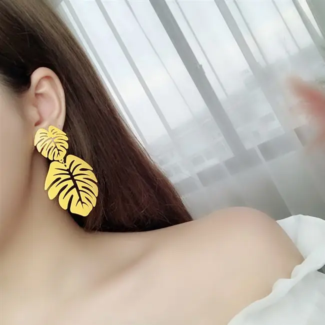 women leaf earrings