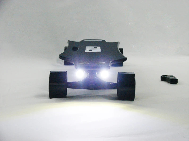 

2018 New 4 Wheel SUV Electric Skateboard 4.8ah electric Scooter Dual Motor power 700W with Remote Controller