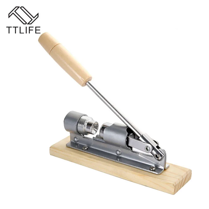 TTLIFE New High Quality Manual Heavy Duty Rocket Nut Cracker Nutcracker