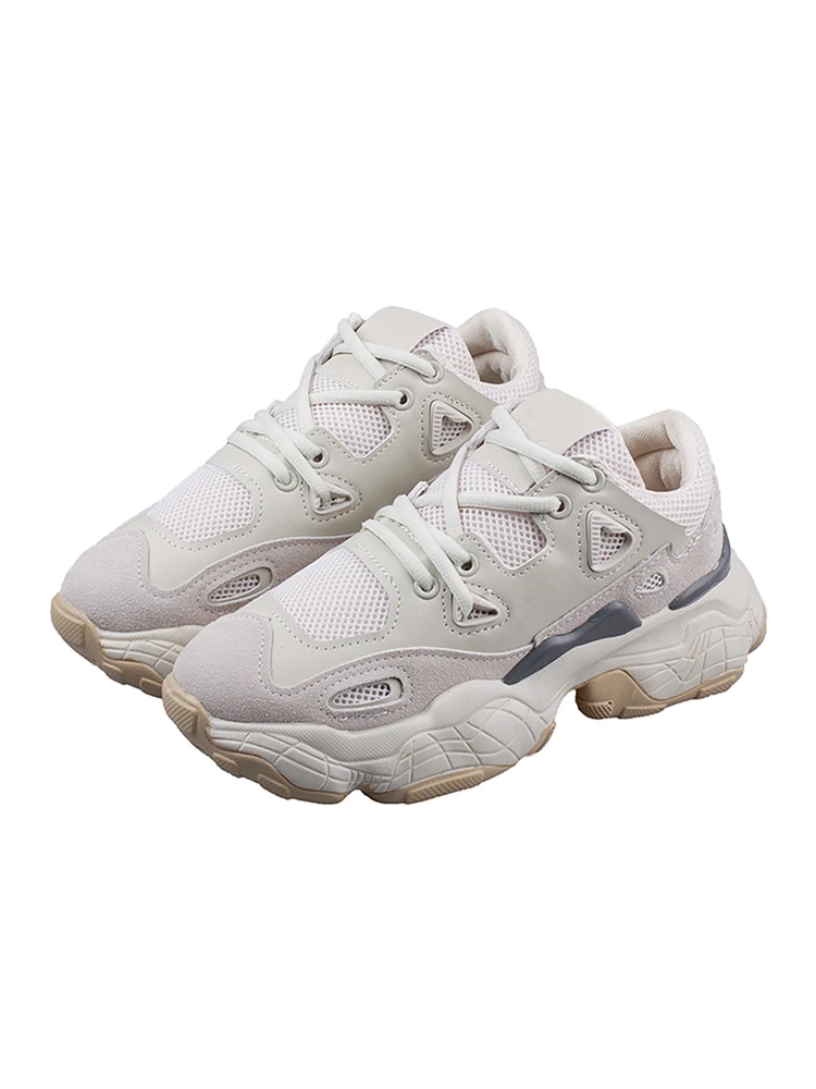 

Female spring and autumn new Korean version of the old shoes wild sandals running shoes