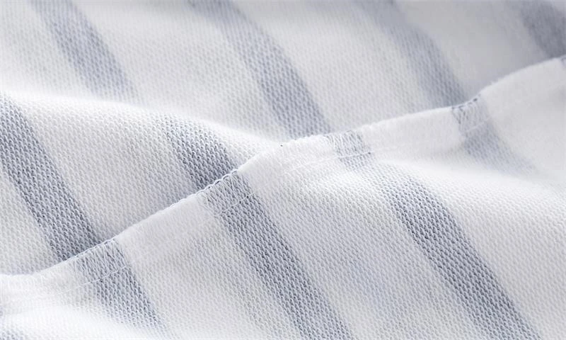 (11)