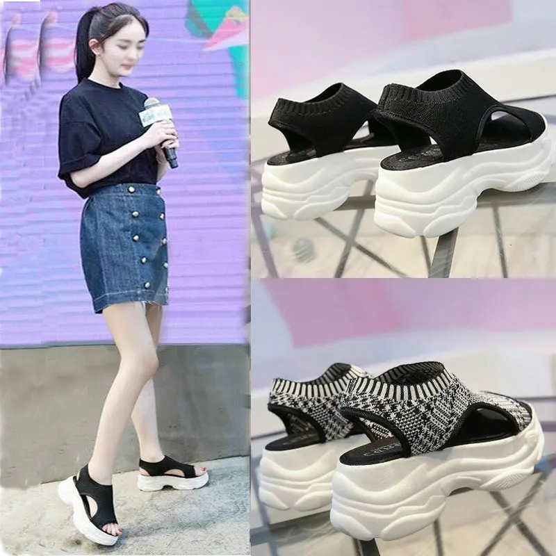 جديد المرأة عارضة أزياء صنادل أرضية عالية الجودة الصنادل النساء المنحدر و المفتوح الأصابع الصنوبر كعكة الأحذية A0-16