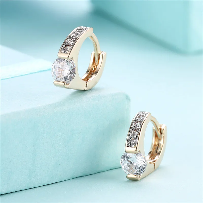 Zircon Gold Great Wall Pattern Clip Earring  (8)