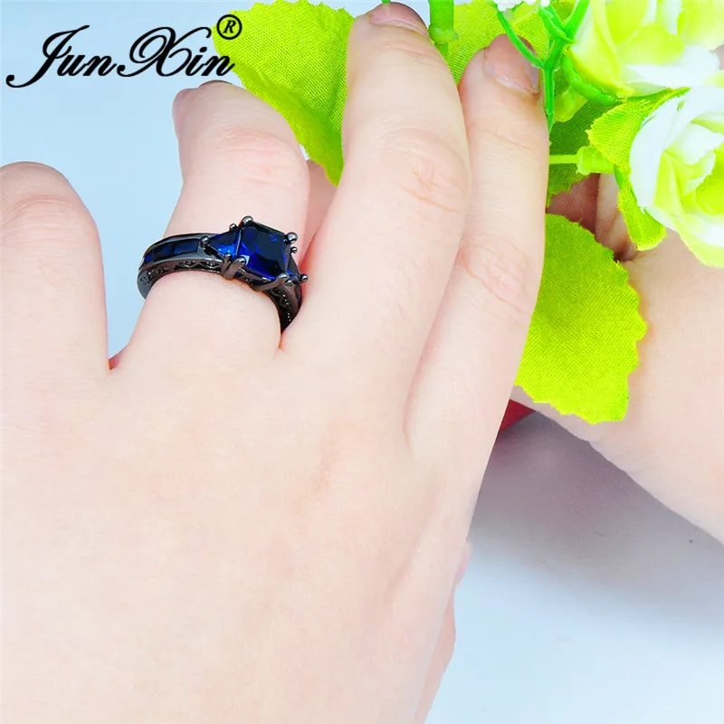 JUNXIN Fashion Square Mens Ring With Blue Zircon Black Gold Filled Geometry Stone Wedding Rings For Men Women Couples Jewelry CZ