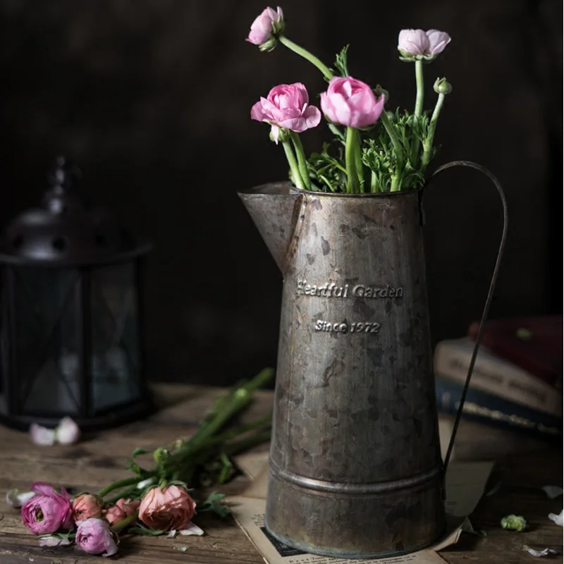 

American Retro Old English Printing Wrought Iron Flower Barrel Handles Multi-meat Flower Arrangement Flower Florists