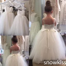 Дешевое прозрачное фатиновое платье с низким вырезом на спине платье с цветочным узором для девочек для свадьбы, для торжественных событий для Святого первого причастия бальный наряд с бантом на поясе