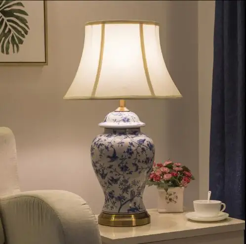 Китайская антикварная Винтажная настольная лампа для гостиной, фарфоровая Керамическая Настольная лампа, свадебная ваза для украшения, настольная лампа