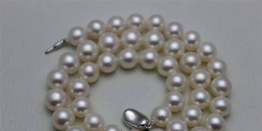

FREE SHIPPING>>>@@ > High quality round white freshwater pearl necklace 9-10mm17INCH "handmade" Alloy a(5.18)