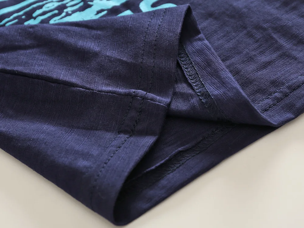 4535463840_2068599042