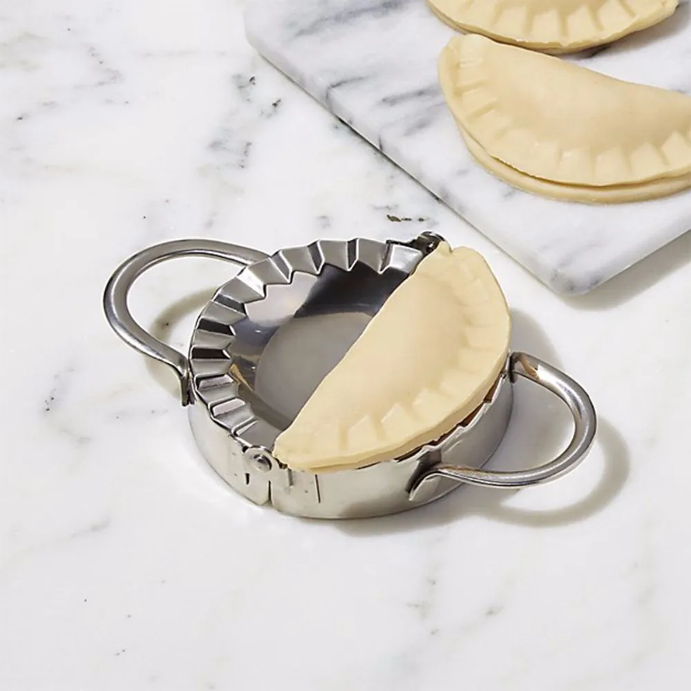 dumpling-maker