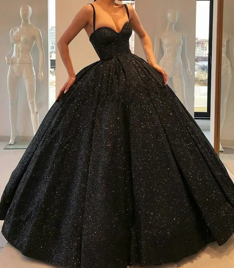 

2019 Black Elegant Glitter Ball Gown Quinceanera Dress Open Back Spaghetti Prom Dresses Graceful Evening Gowns Vestido de Festa