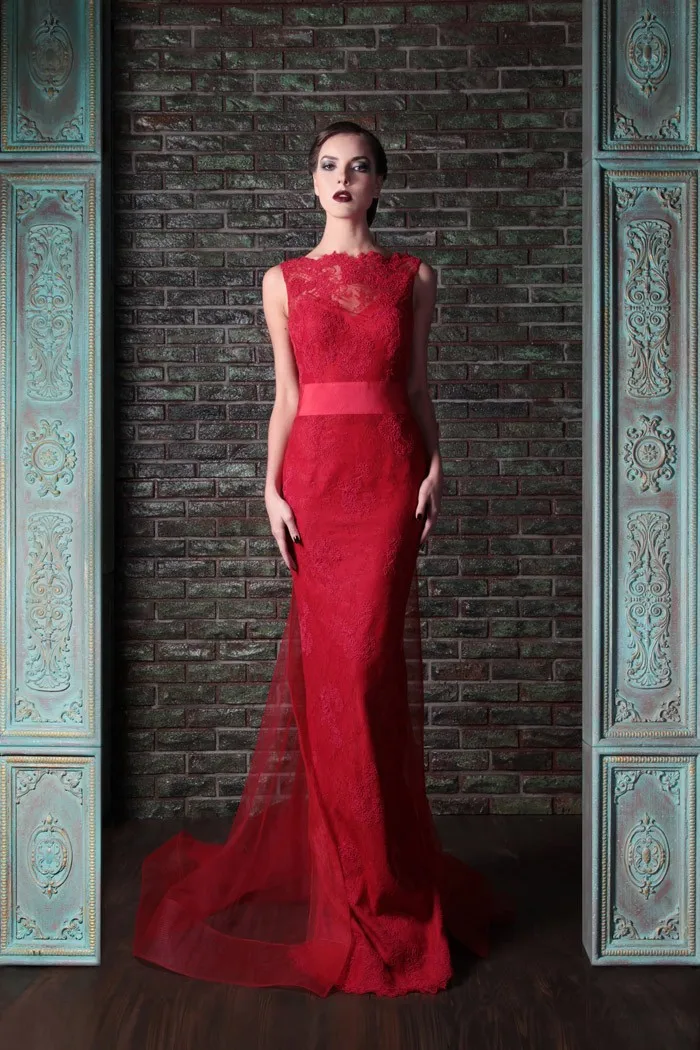 

2014 New Modest Red Evening Dresses Sheath Floor-Length Court Train Boat Neck Open Back Deep-V Sexy Evening Gown Free Shipping