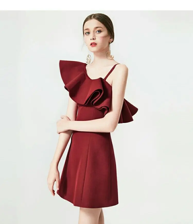 

Spring 2019 New European and American Women's Princess Fan Neck Inclined Shoulder Dress Slim Ruffled Dress Women Ruffles