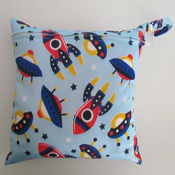 

18 Colors 1PC Waterproof Diaper Bag Reusable Zipper Baby Cloth Tote Diapers Bag Wet Dry Bags Nappy Bag for Baby Care