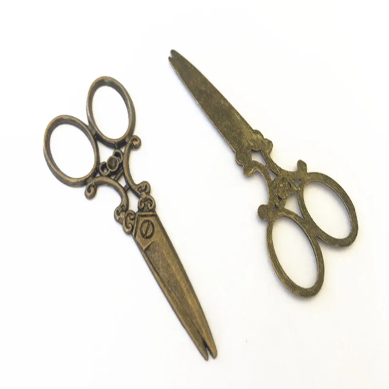 

5Pcs/Lot 22mmx60mm Antique bronze Scissors pendant Necklace Pendant DIY Charm Vintage Mini Charm connector