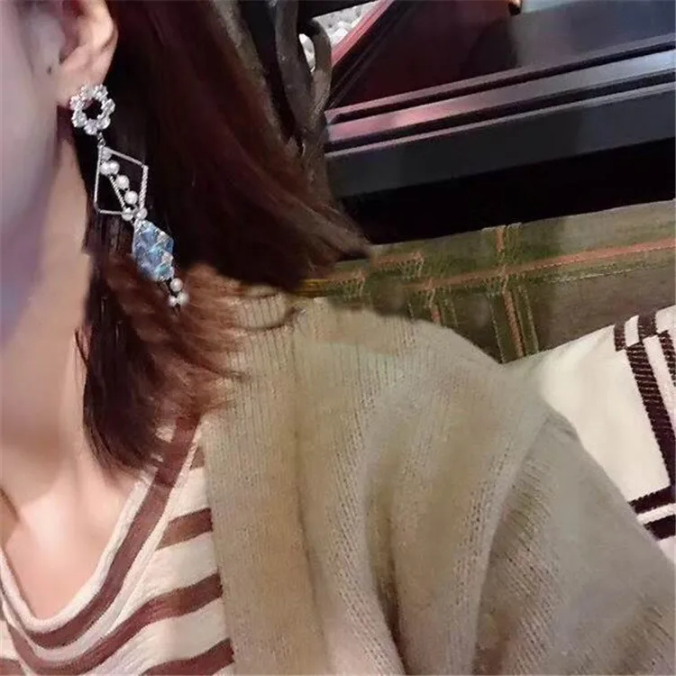 QQ20181210125618