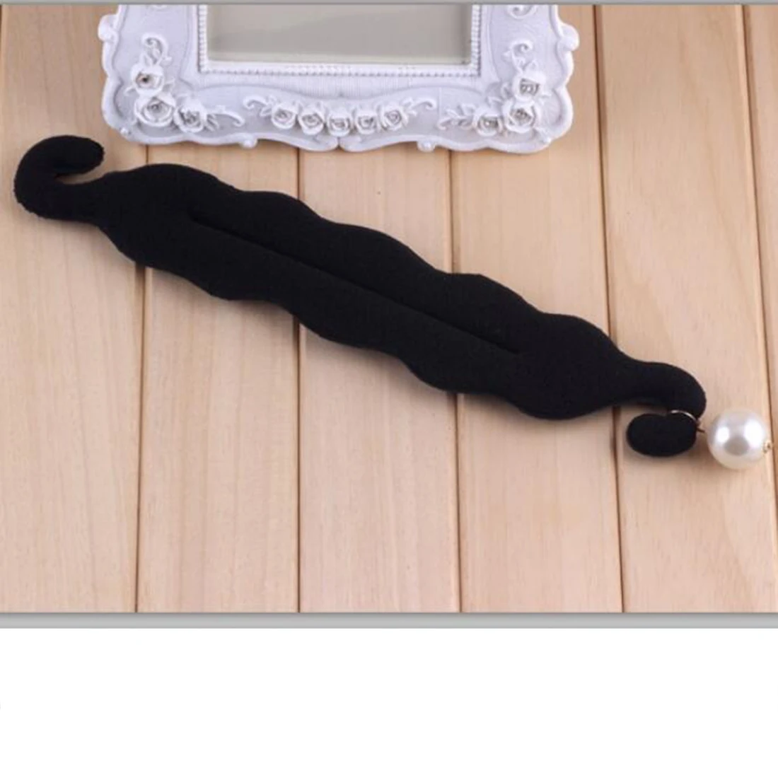 

Women Magic Foam Sponge Disk Hair Device Donut Quick Messy Bun Updo Hairwear Hair Accessory With Pearl Hair Accessory