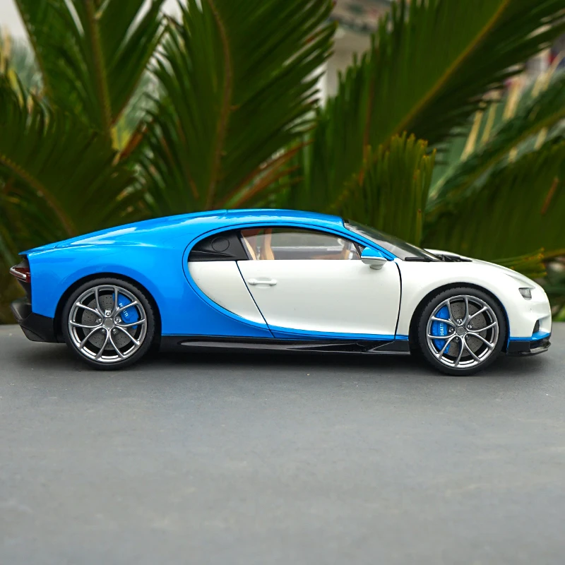 1/18 Bugatti Chiron Super Car Welly GTAUTOS литая металлическая модель автомобиля для мальчиков и девочек Коллекция подарков на день рождения