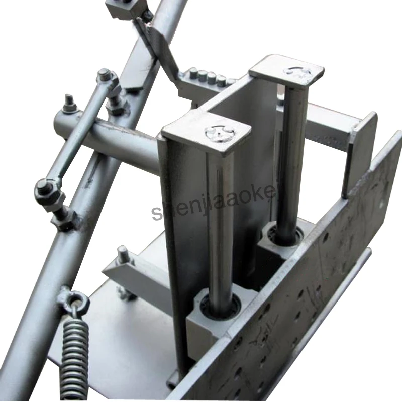 Woodworking machinery Saw blade rail adjustment 1pc Band saw machine movable plate Active baffle Limiting plate sawing machine