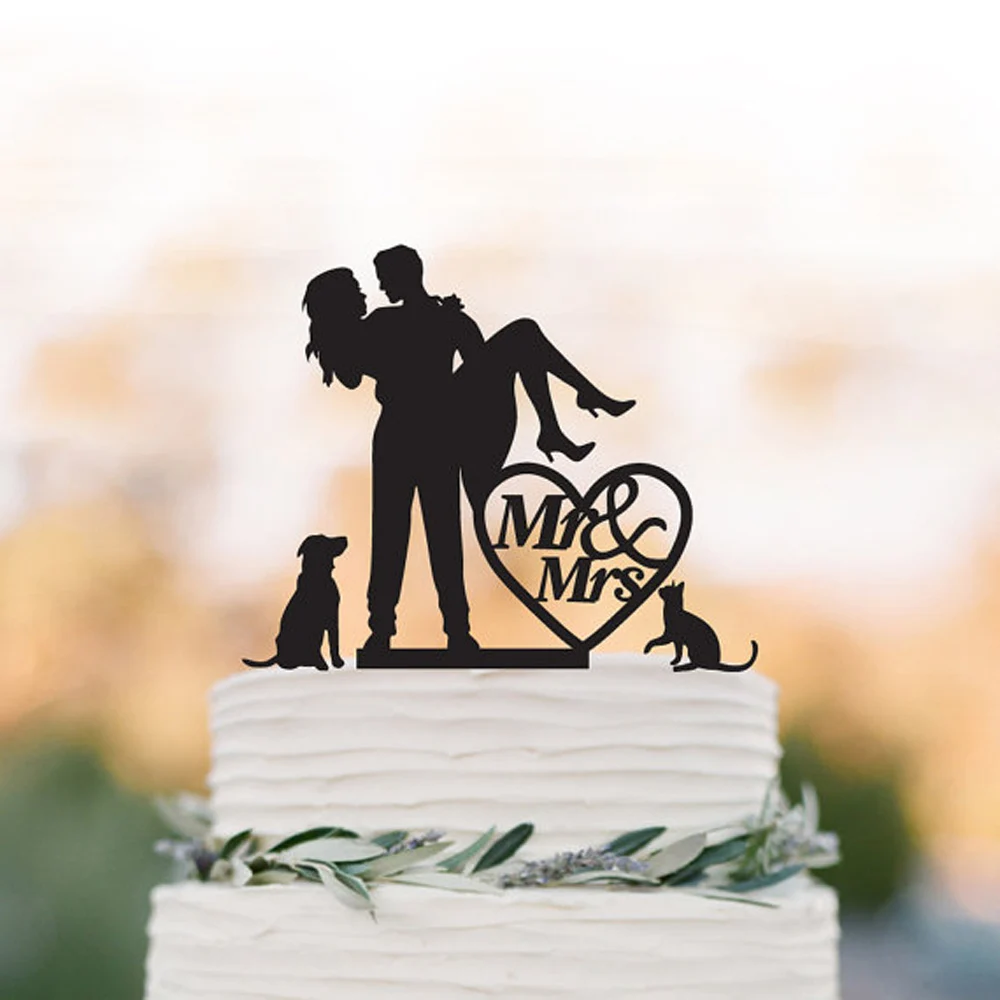 Wedding dog cat Cake topper, Groom Holding Bride cake topper with mr and mrs cake topper, Acrylic Silver wedding cake topper.