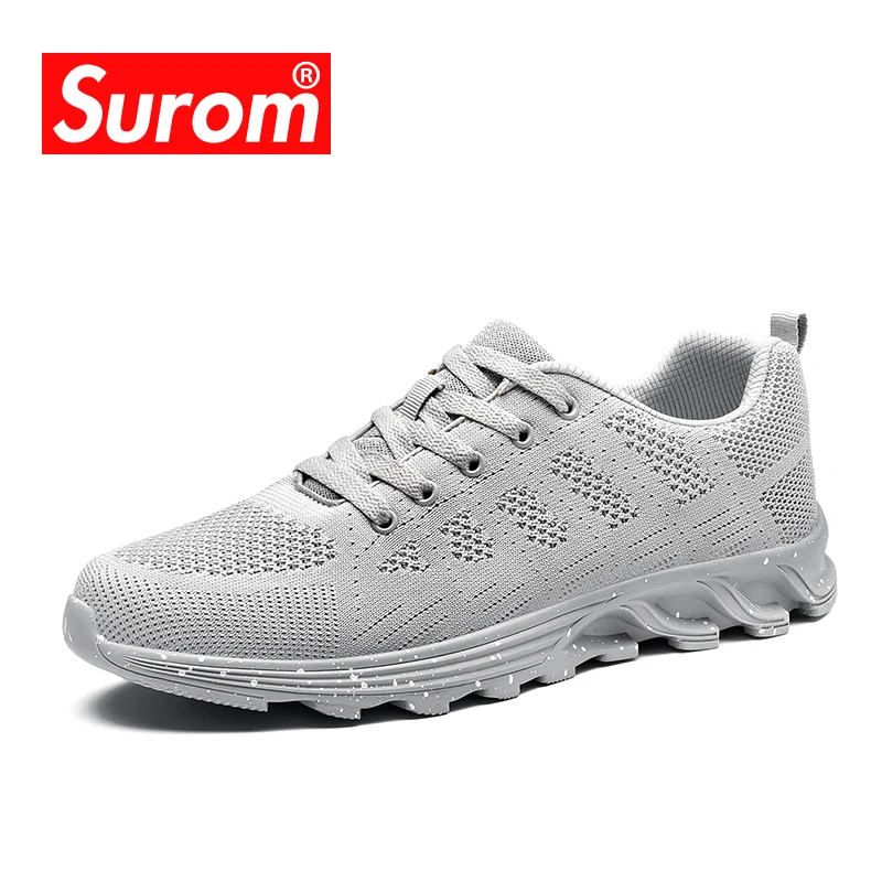 Prix SUROM Mens Casual Chaussures 2018 D été Confortable Respirant Creux Mesh Sneakers Mode Garçons Lumière Tenis Chaussures Krasovki Pour Homme
